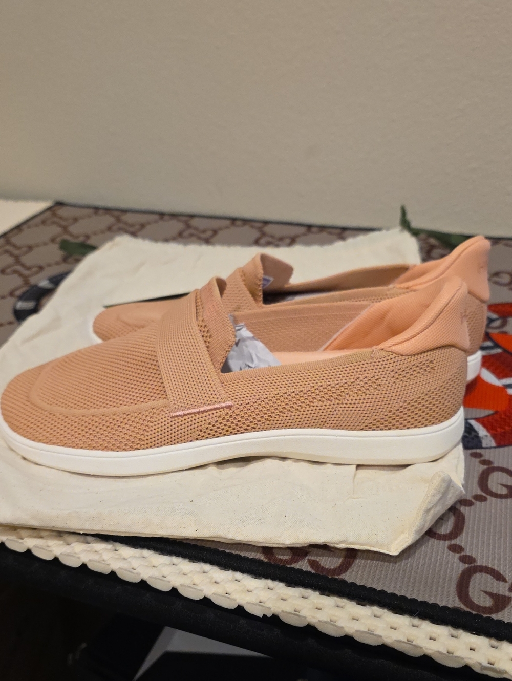 HIKE Slip-On Mesh Sneakers in Peach Size US 8 - Picture 4 of 6